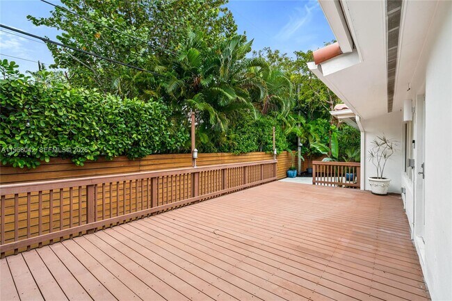 Building Photo - 3505 Crystal View Ct