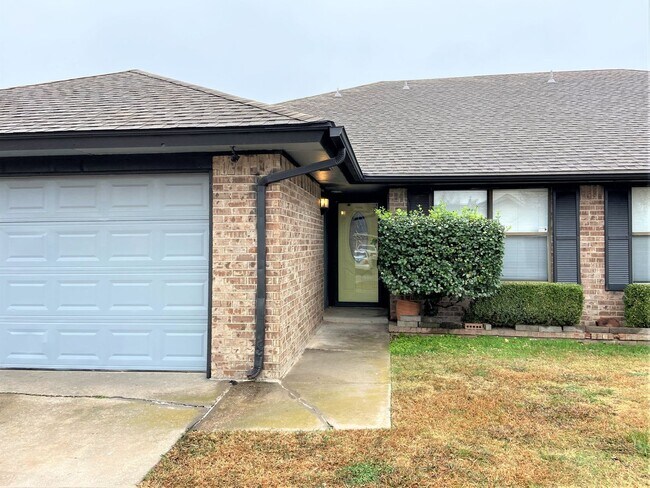 Building Photo - Spacious 3-Bedroom Home with Modern Amenit...