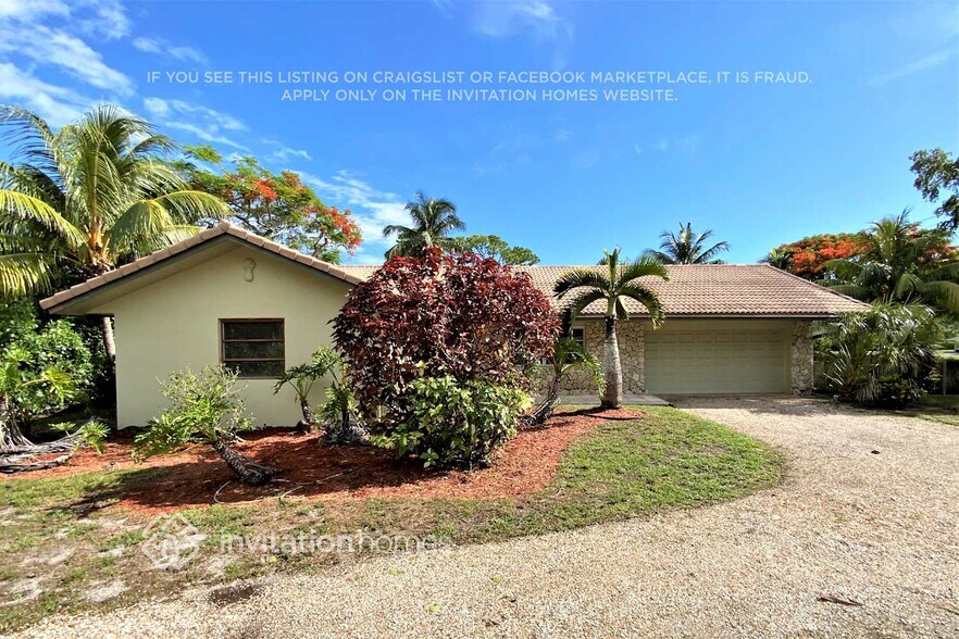 Primary Photo - 3001 Sherwood Blvd