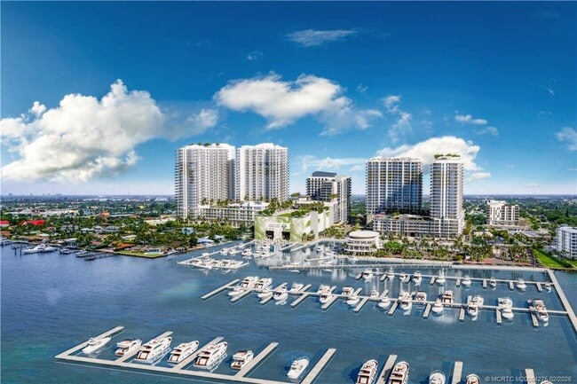 Building Photo - 220 Lake Shore Dr