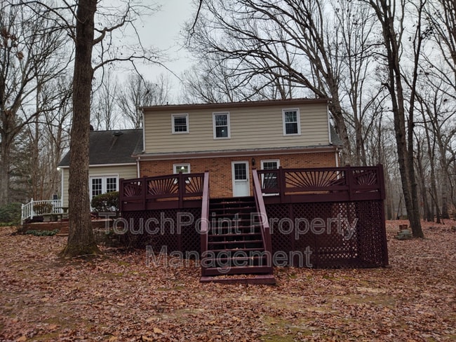 Building Photo - 224 Raintree Dr