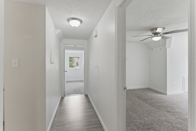 Building Photo - 306 E Burwell Ave