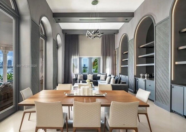 Building Photo - 432 S Hibiscus Dr