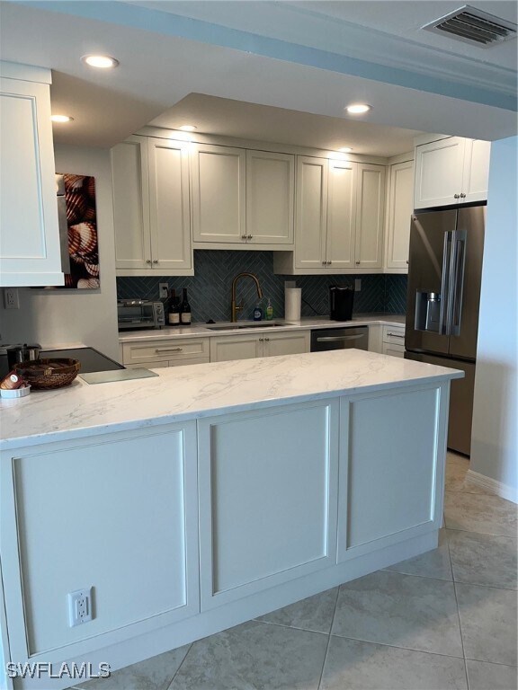 Building Photo - 3443 Gulf Shore Blvd N