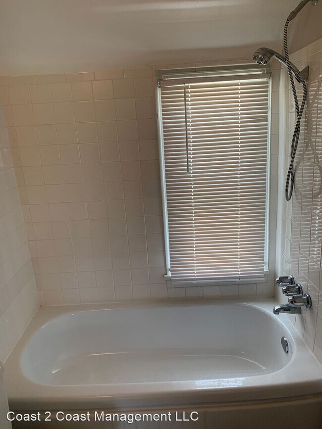 Building Photo - 2 br, 1 bath House - 1735 Eden Park Blvd