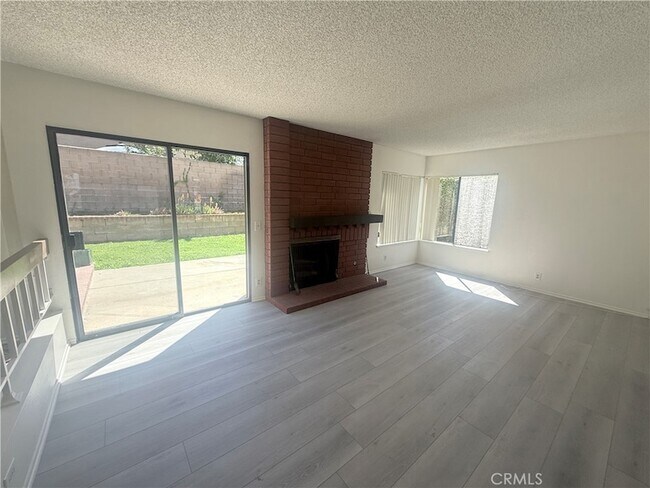 Building Photo - 46 Christamon W