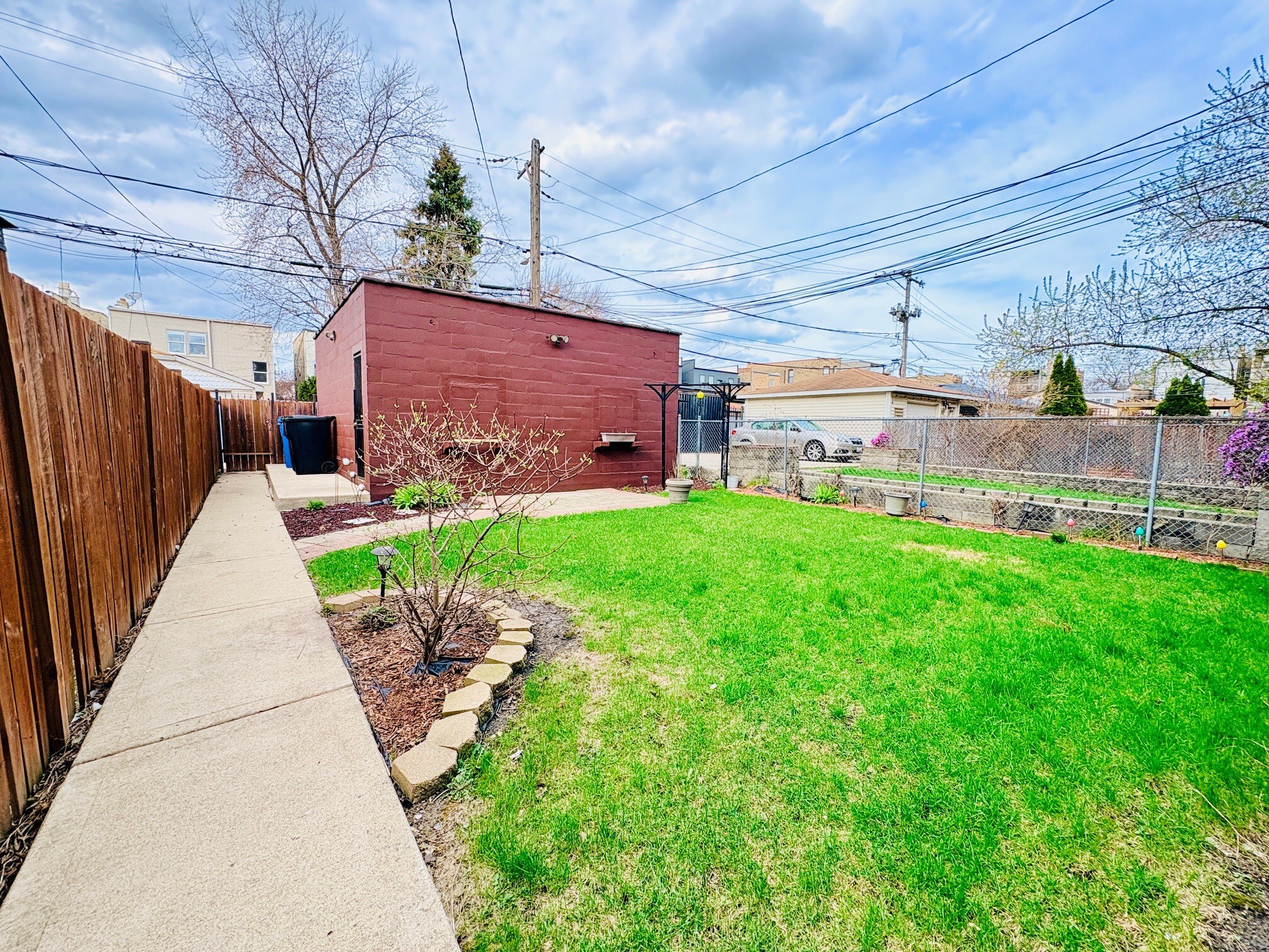 Building Photo - 3236 W Augusta Blvd