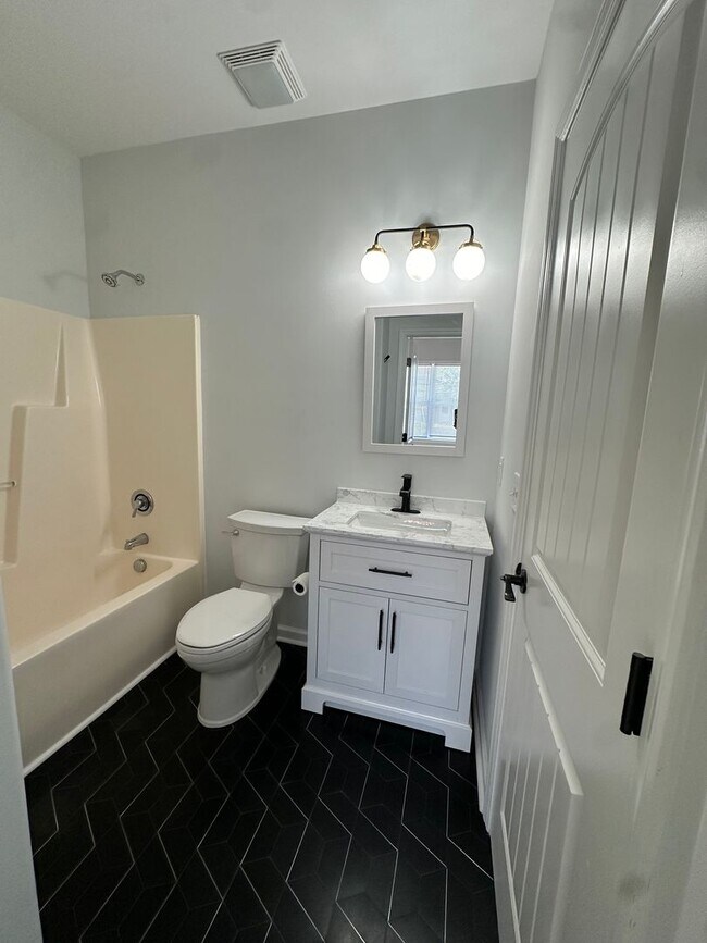 Building Photo - 4554 Exuma Ln