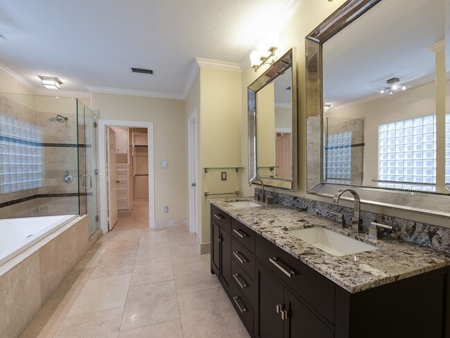 Building Photo - 13419 Amber Queen Ln