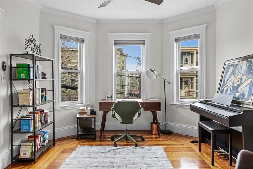 Building Photo - 102 Grant St