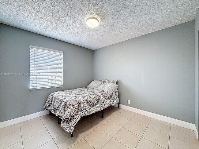 Building Photo - 2686 NW 60th Way