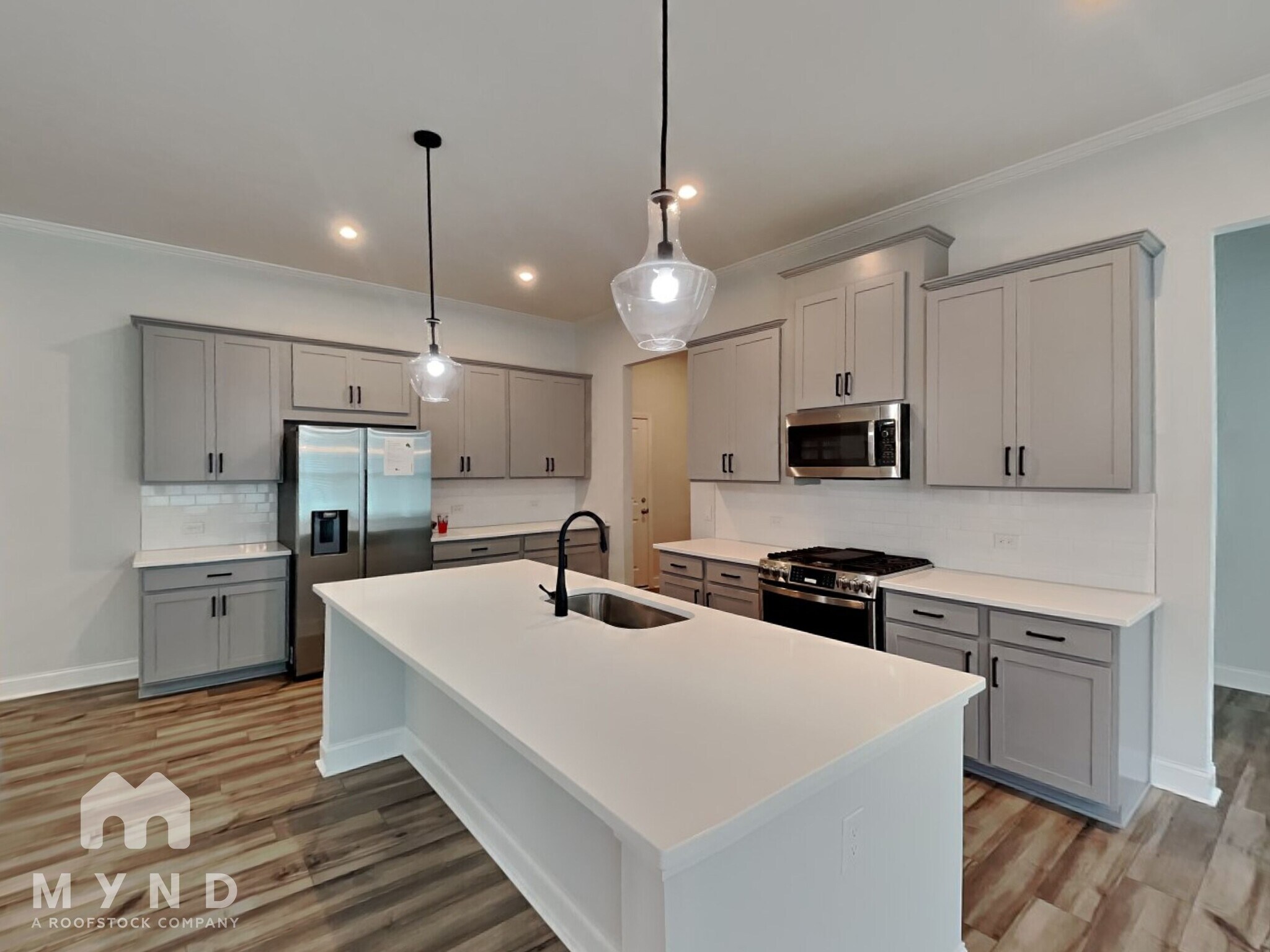 Building Photo - 2555 Whistler Wy NE