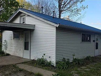 Building Photo - 304 Gilbert St