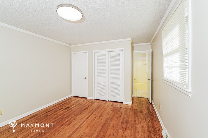 Building Photo - 7704 Logan Dr SW