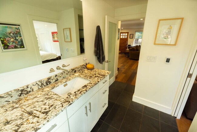 Building Photo - 30 Barranca Rd