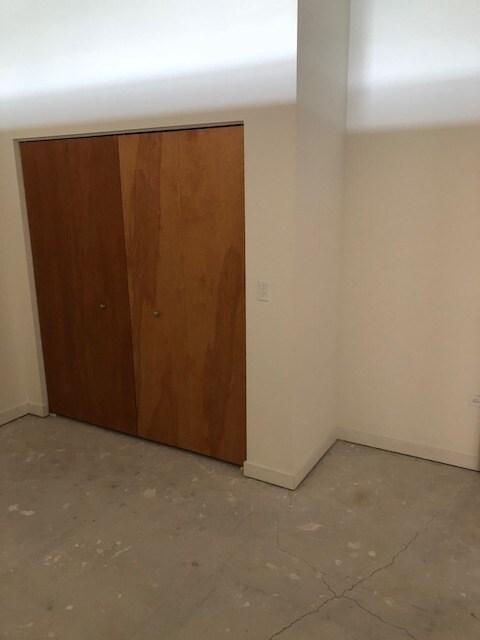 Building Photo - 3963 W Belmont Ave
