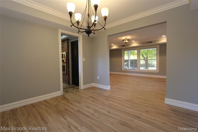 Building Photo - 30024 Beacontree St