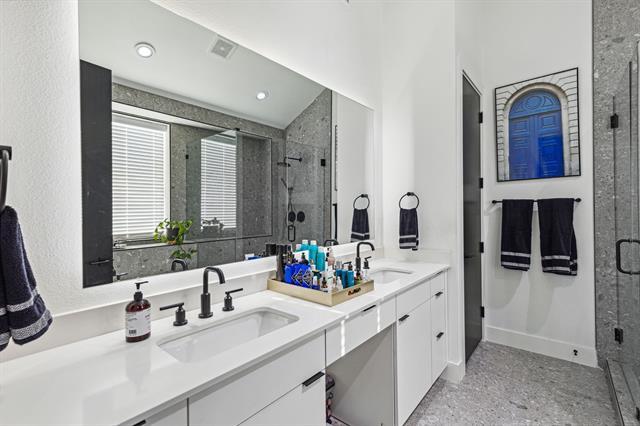 Building Photo - 2916 Hawthorne Ave