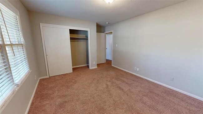 Building Photo - 2513 Capstone Dr
