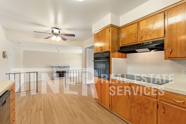 Building Photo - 7304 Idle Wild Way