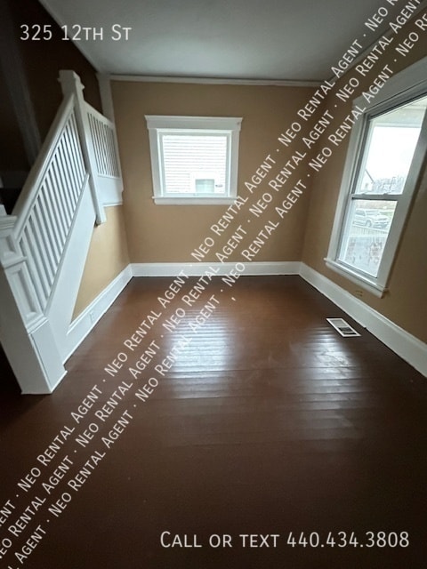 Building Photo - 325 12th St