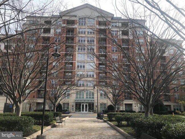 Building Photo - 11760 Sunrise Valley Dr