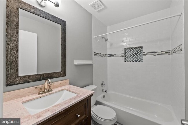 Building Photo - 14505 Skipton Ct