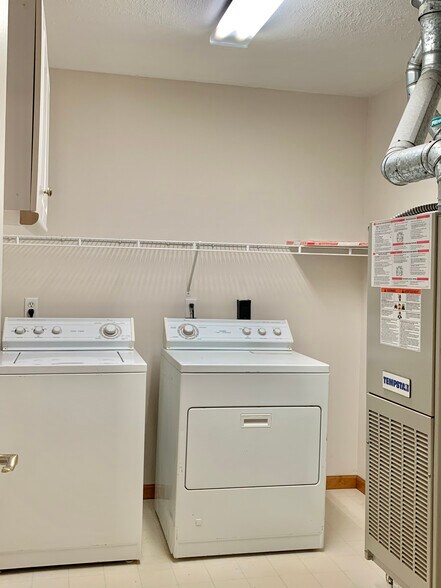 Building Photo - 3526 Teakwood Dr