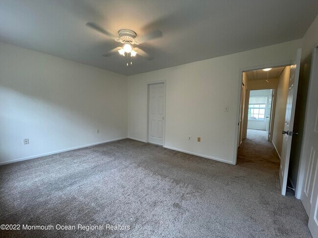Building Photo - 694 Darlington Dr