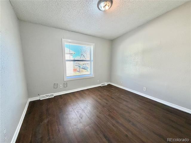 Building Photo - 4665 N Gaylord St