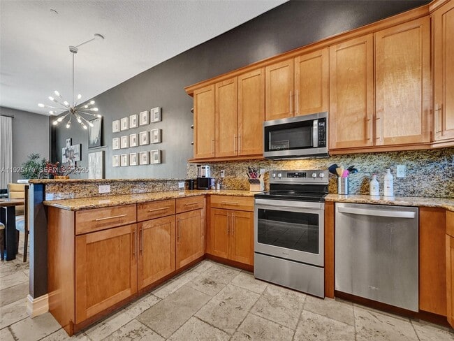 Building Photo - 2356 Wilton Dr