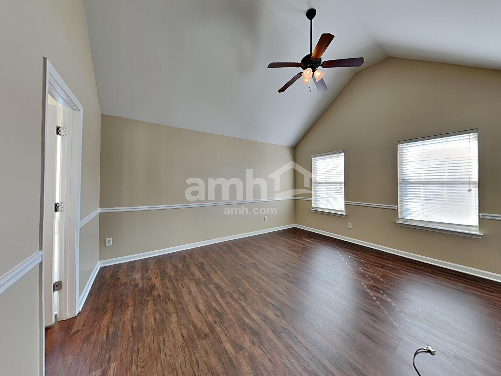 Building Photo - 144 Tyre Dr