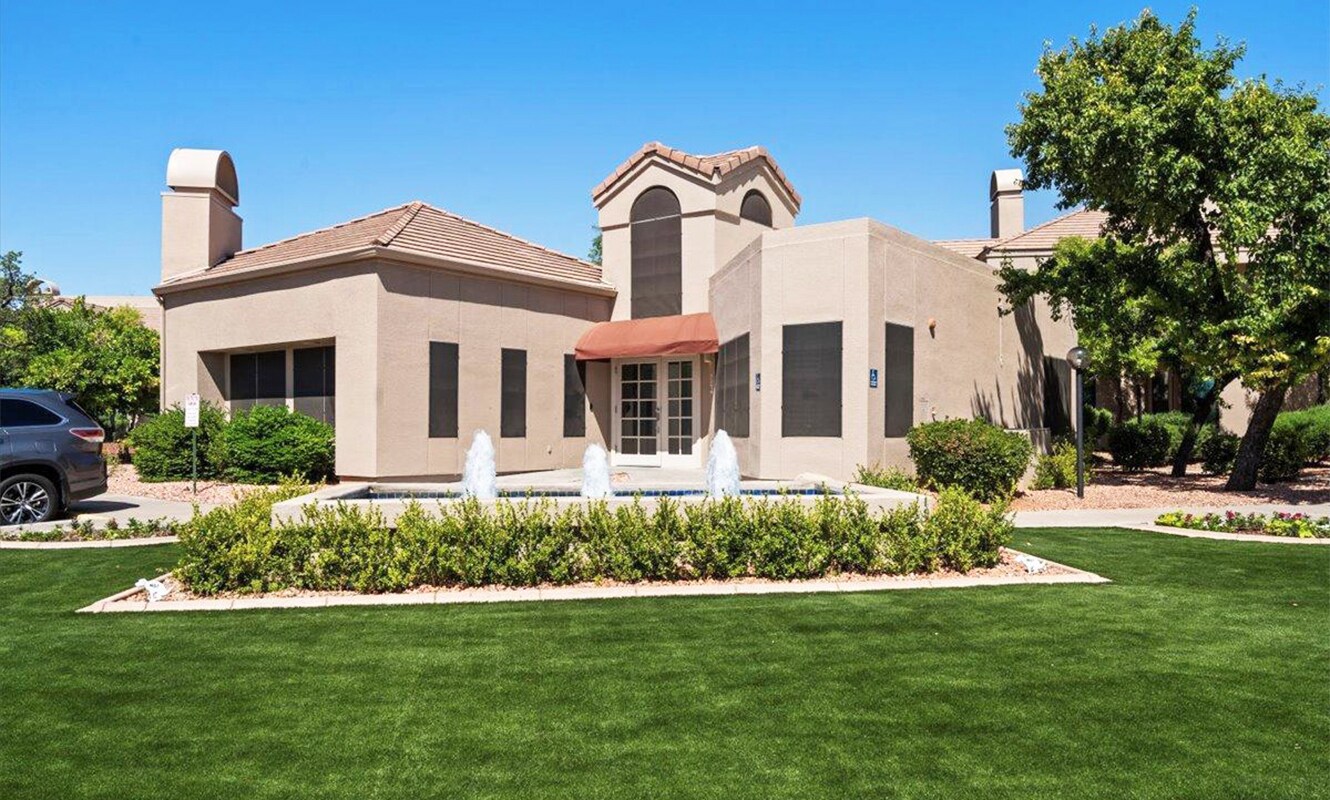 Building Photo - 5950 N 78th St