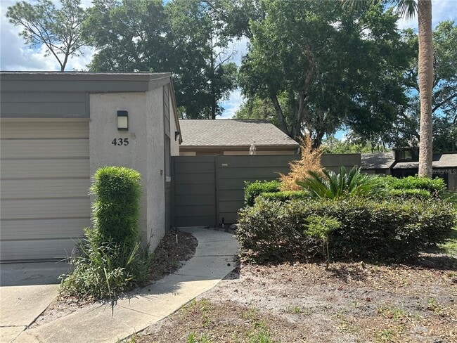 Building Photo - 435 Meadowood Blvd