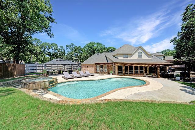 Building Photo - 208 Wellington Oaks Pl