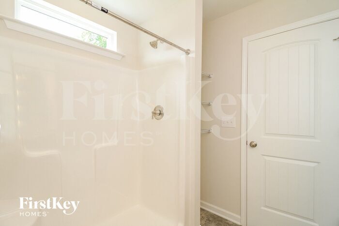 Building Photo - 2604 Dallas Dr