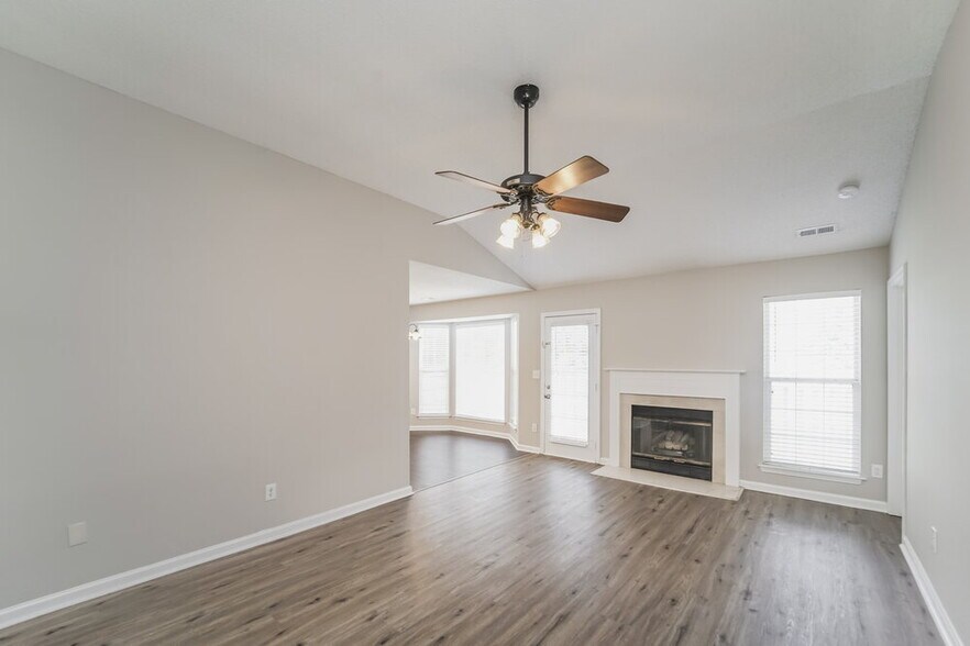 Building Photo - 10342 Battle Ct