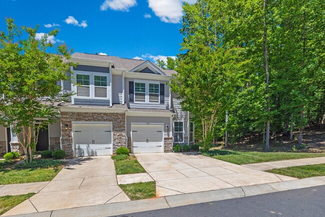 Building Photo - Beautiful Lake Wylie Home with Spacious Layout, Office Space & Incredible Community Amenities!