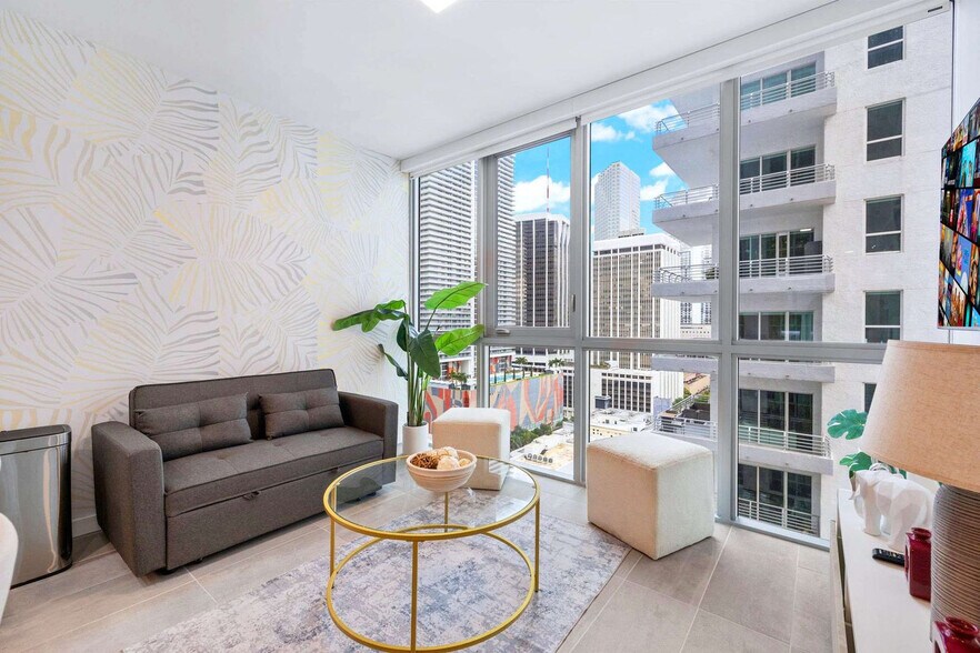 Building Photo - 227 NE 2nd St