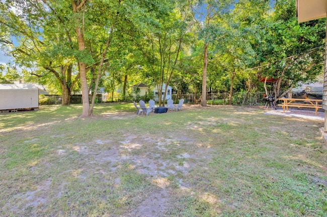 Building Photo - 530 Pearl St