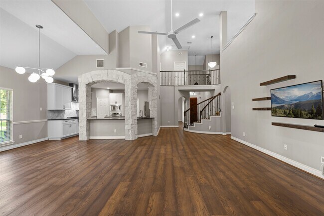 Building Photo - 2203 Sekola Ln