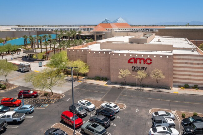 Building Photo - 3Bed/2Bath House at 51st Ave/Loop 101! $399 MOVE-IN SPECIAL! Move-In Ready on 01/08/2026!