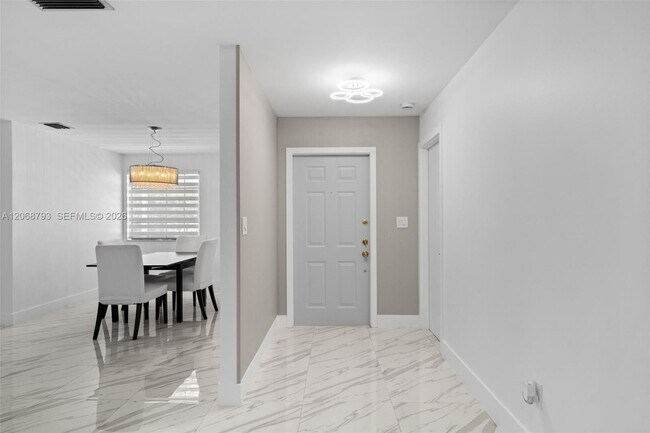 Building Photo - 3549 Magellan Cir