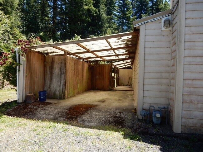 Building Photo - 42-KE642 N Bass Ct