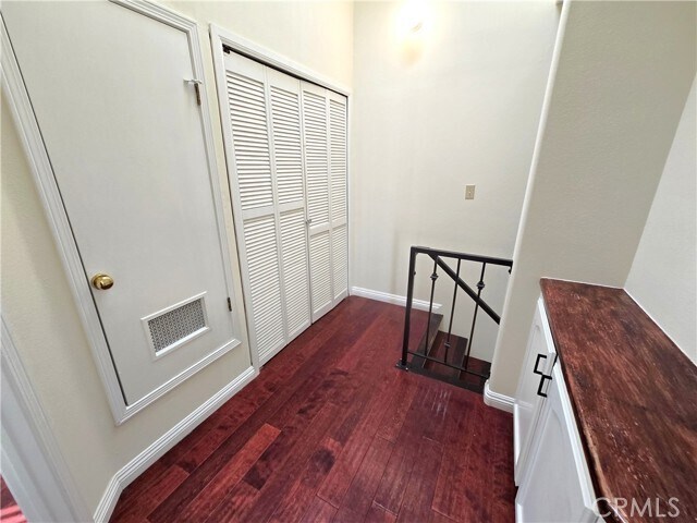 Building Photo - 4566 W 172nd St