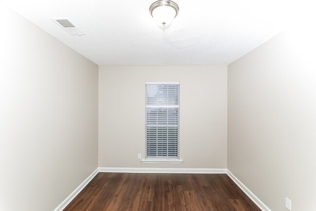 Building Photo - 1053 Green Fern Cove