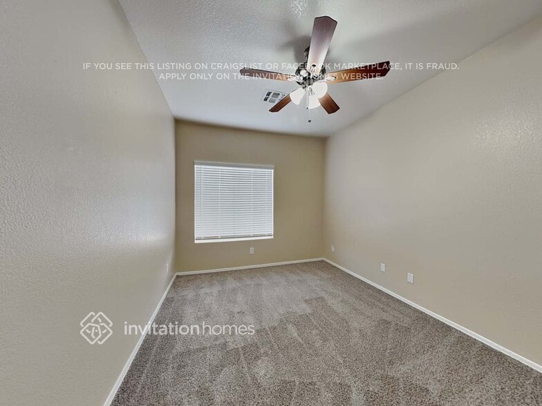 Building Photo - 13207 W Crocus Dr