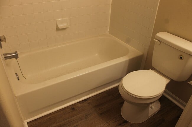 Building Photo - Plantation Point - Second Floor Villa