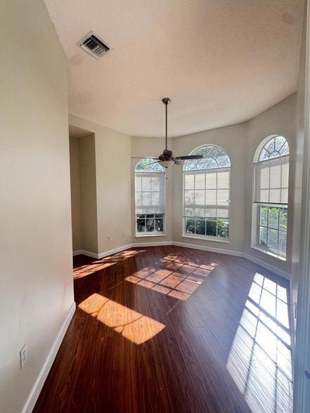 Building Photo - 6740 NW 105th Ln