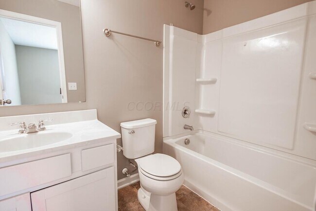 Building Photo - 5750 Hayden Run Blvd